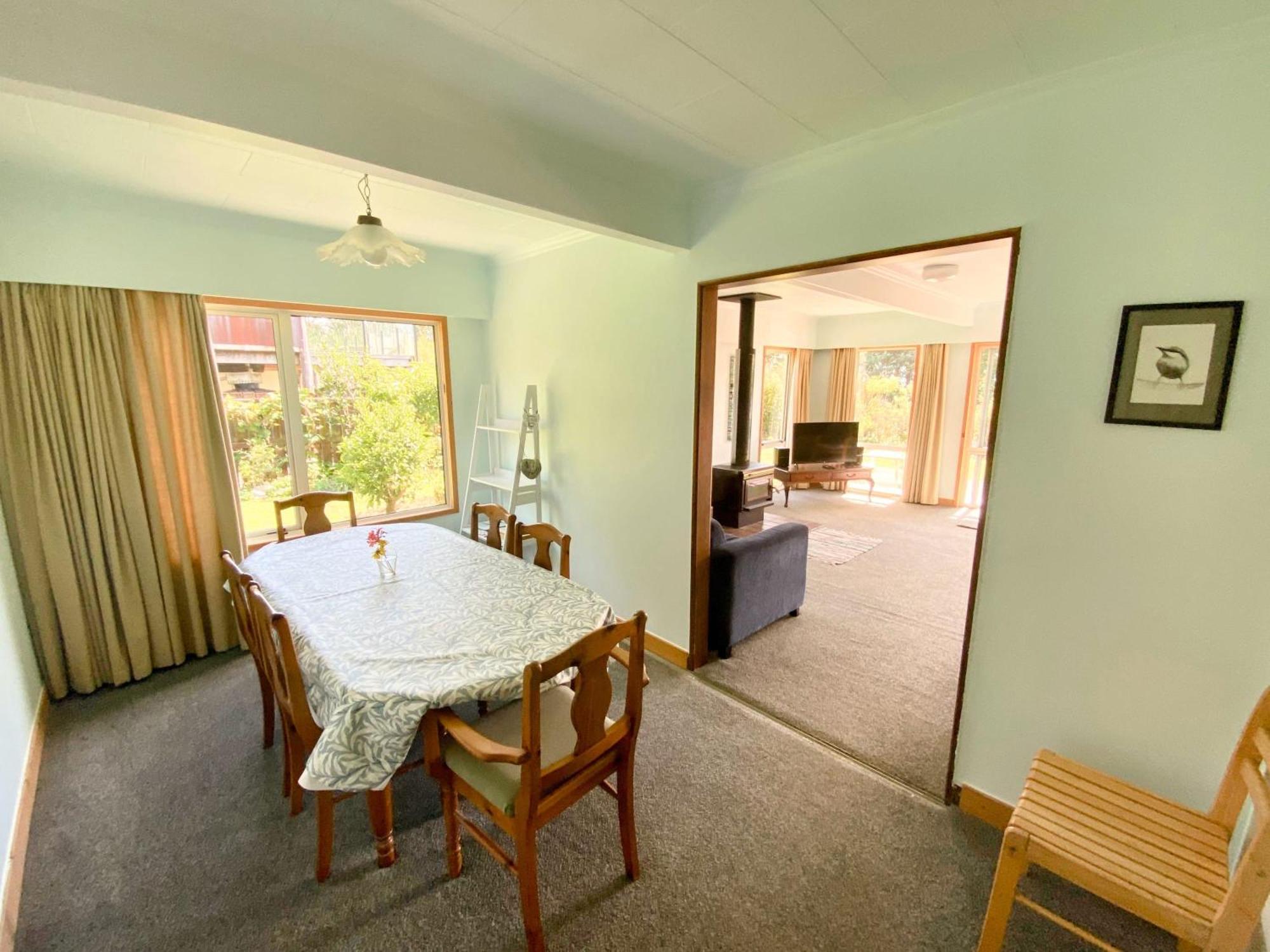 Villa Coastal Charm In Patons Rock Rangihaeata Exterior foto